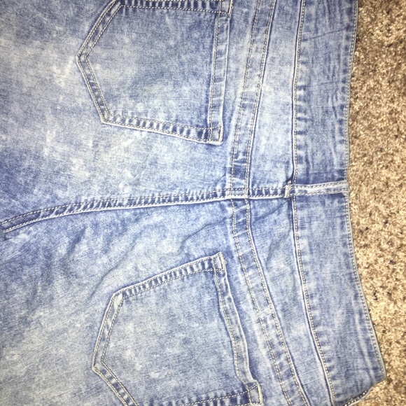 Jeans - Picture 5 of 6
